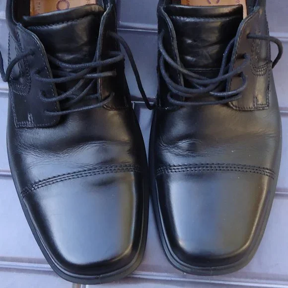 SIZE EU 44. ECCO Helsinki leather oxfords shoes. - Picture 3 of 16